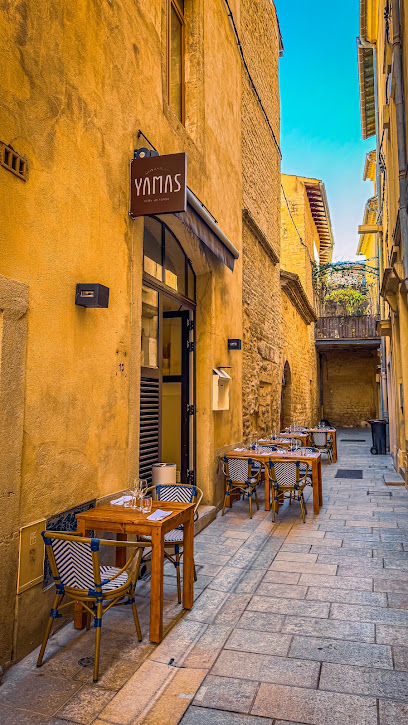 Yamas Nîmes Restaurant à Nîmes