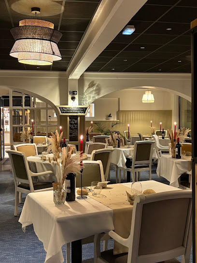 Restaurant Les Treize Assiettes Restaurant au Val-Saint-Père