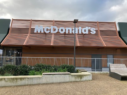 McDonald's, Restaurant à Villaines-la-Gonais