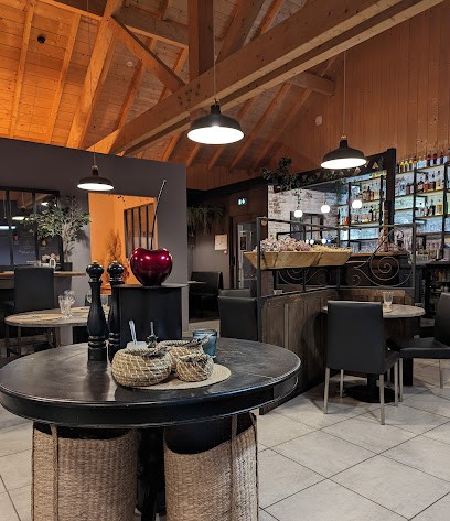 L'Olmedille, Restaurant à Souvans