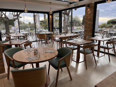 Le Néapolis, Restaurant à Mandelieu-la-Napoule