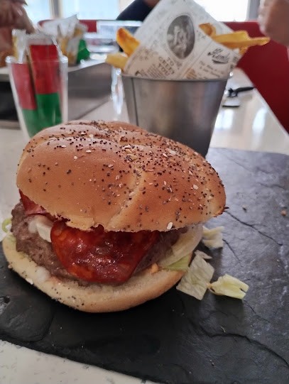 Louis Diner, Restaurant à Lamballe
