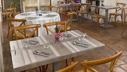 Le R restaurant Mazan, Restaurant à Mazan