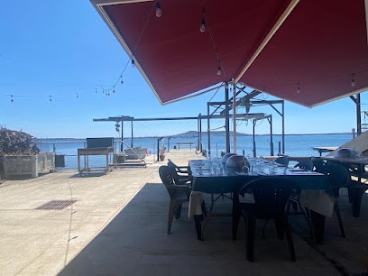 Le Mazet De Thau, Restaurant à Loupian