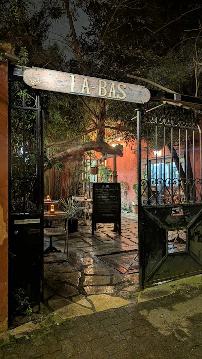 Là Bas Restaurant à Montreuil