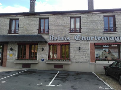 Le Relais Charlemagne, Restaurant à Samoussy