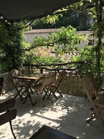 Le Cafe de Gavaudun Restaurant L’Essentiel, Restaurant à Gavaudun