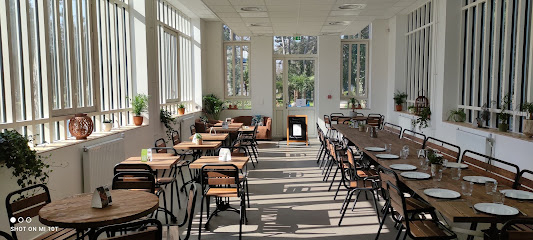 La Belle Gabrielle - Cantine Du Jardin Restaurant à Nogent-sur-Marne