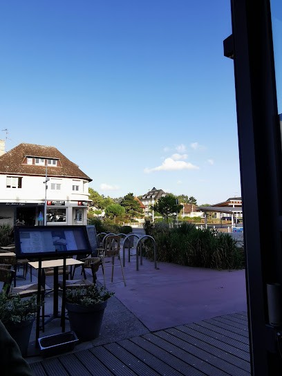 Restaurant Le Lodge, Restaurant à Merville-Franceville-Plage