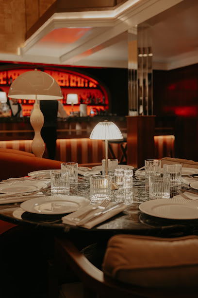 Luci Restaurant à Argenteuil
