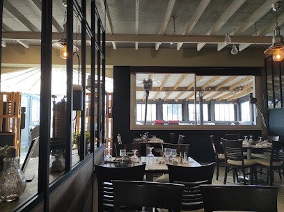 Restaurant Le Bistrot Du Port, Restaurant à L'Aiguillon-sur-Mer