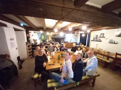 Auberge Val sans retour, Restaurant à Tréhorenteuc