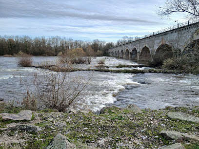 L'annexe De L'entre Potes Restaurant à Châtel-de-Neuvre