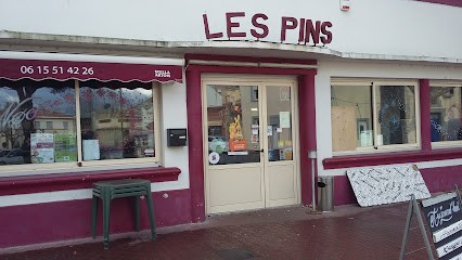 Les Pins, Restaurant à Port-Saint-Louis-du-Rhône