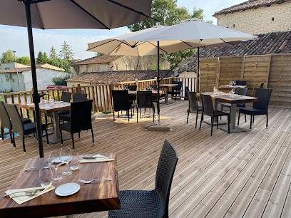 Le COUDE A COUDE, Restaurant à Jarnac-Champagne