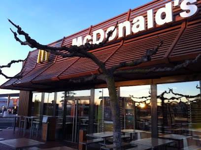 McDonald's, Restaurant à Sérignan