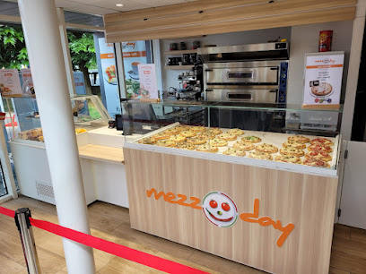Mezzo Day - Fenioux Ouest Station Service Eni Restaurant à Fenioux