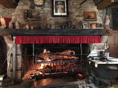 Ferme Animalière De Bellevue, Restaurant à Salles