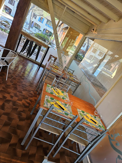 L Ultimo Restaurant à Méjannes-le-Clap