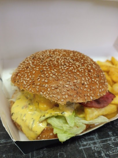 Chez M, Restaurant à Traînel