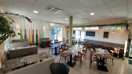 Le Local Restaurant à Vénès