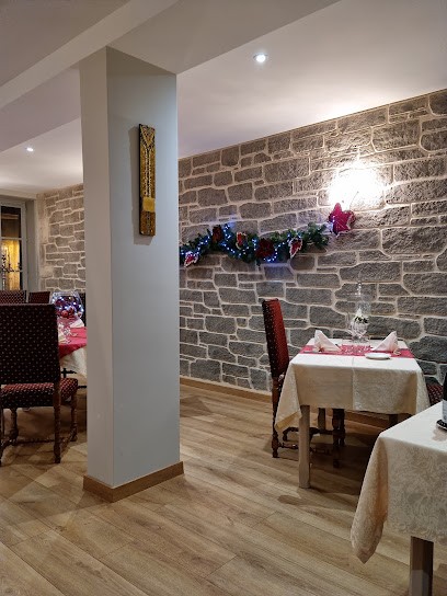 Les Gourmets De La Tour Bajole, Restaurant à Couches