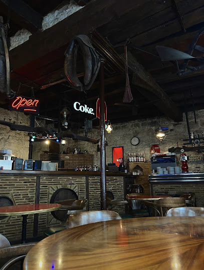 Le Lion D'or Restaurant à Issigeac