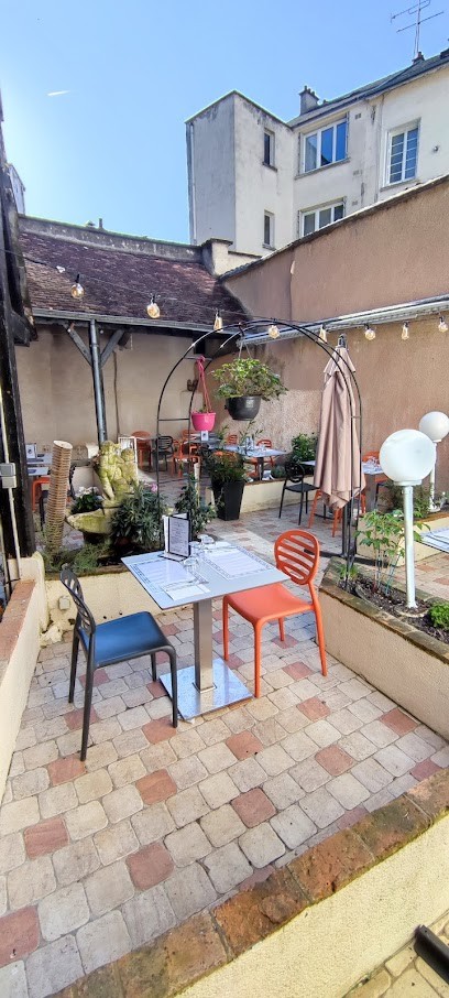 Né De La Mer, Restaurant à Châteauroux