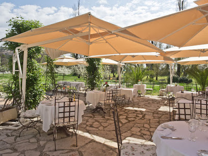 Hôtel Restaurant Le Moulin De La Camandoule Escourtin Restaurant à Fayence