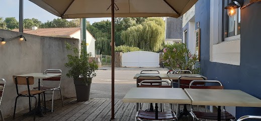 Agapes & Bouchons, Restaurant à Indre