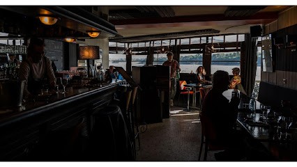 Le petit port, Restaurant à Dinard