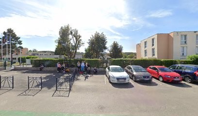 Restaurant Scolaire Du Lycée Robert Desnos, Restaurant à Crépy-en-Valois