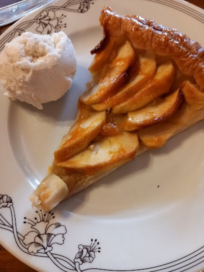 L Auberge Du Chateau, Restaurant aux Ternes