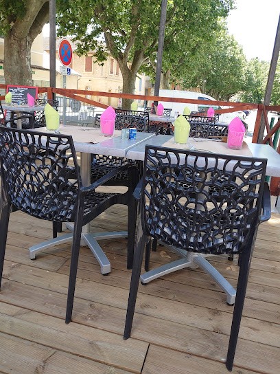 Le QG, Restaurant à Jouques