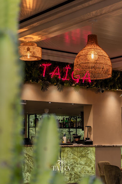 Taiga Restaurant à Fréjus