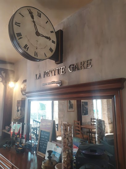 La Petite Gare, Restaurant à Vers-Pont-du-Gard