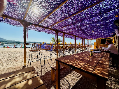 Monsieur Poulpe Plage Restaurant à Bandol