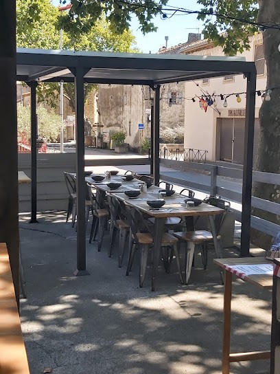 La Talariane, Restaurant à Talairan