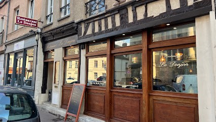 Le Donjon, Restaurant à Houdan