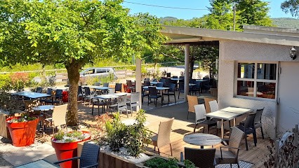 La Guinguette Caro Aux Fourneaux, Restaurant à Monceaux-sur-Dordogne