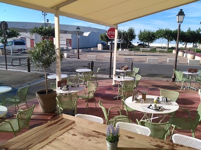Restaurant L'Abrivado - Hôtel - Café - Appartements, Restaurant à Saintes-Maries-de-la-Mer