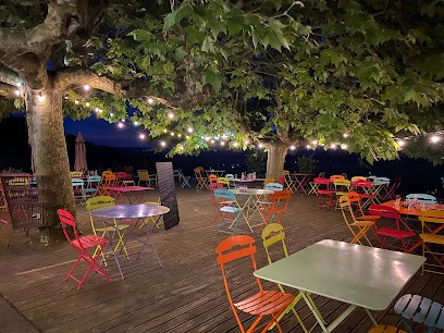 La Cour De Récré, Restaurant à Saint-Martin-du-Mont