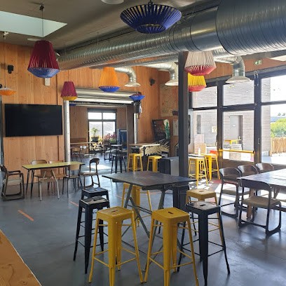 Les 3B Bar Micro-Brasserie, Restaurant à Vitré