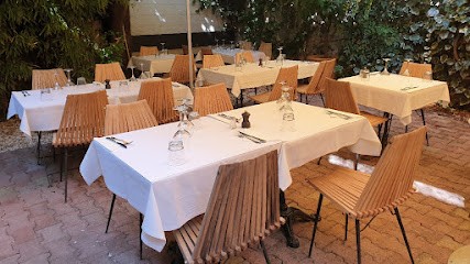 Au Petit Jardin - Uzès, Restaurant à Uzès