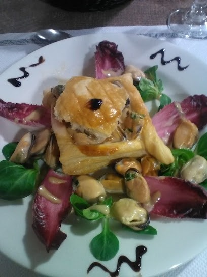 Le Relais St Georges, Restaurant à Dangeul