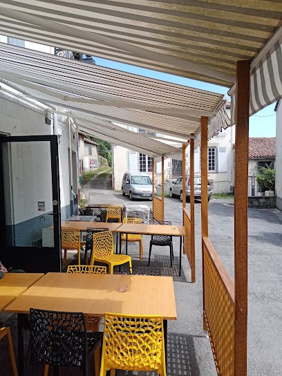 Chez Lesley, Restaurant à Queaux