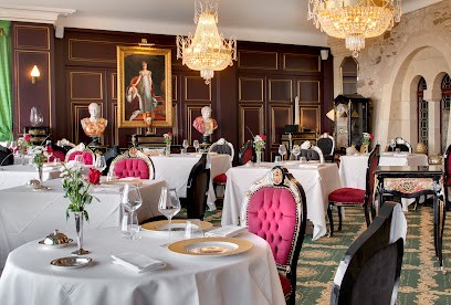 Le Castellane Restaurant - Younan Collection, Restaurant à Gennes-Val-de-Loire