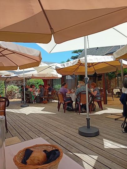 La Table Du Meunier, Restaurant à Chenillé-Champteussé