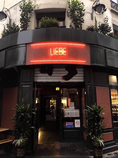 Liebe - Bar Electro Restaurant à Paris 09
