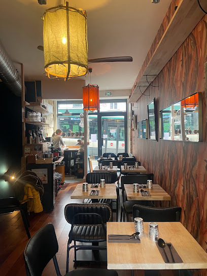 Naam Restaurant à Paris 19